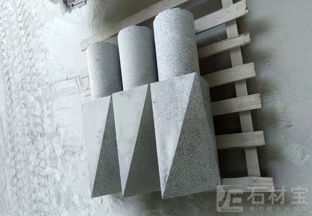 芝麻灰异型栏杆