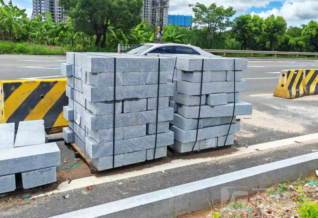 路沿石