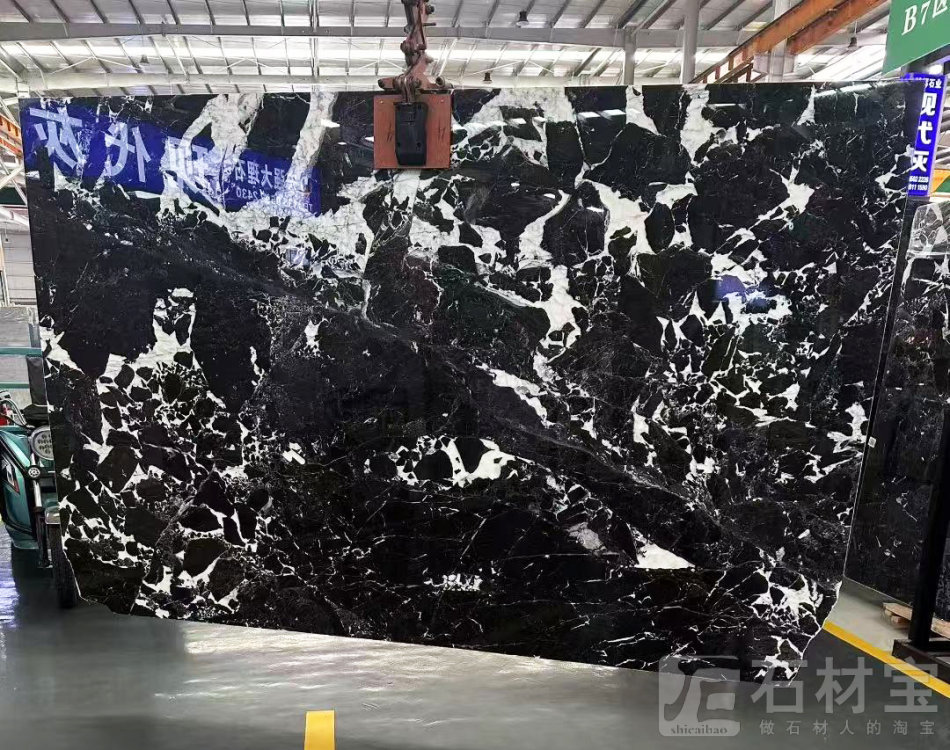 宝格丽黑
