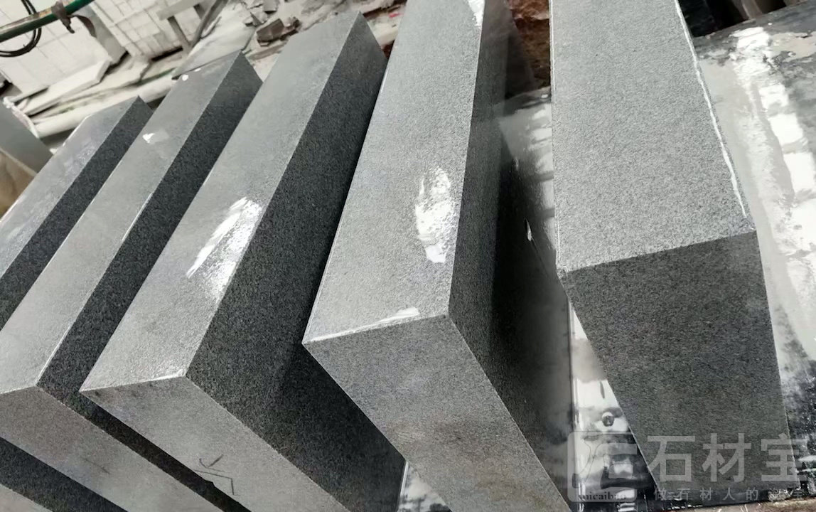路沿石