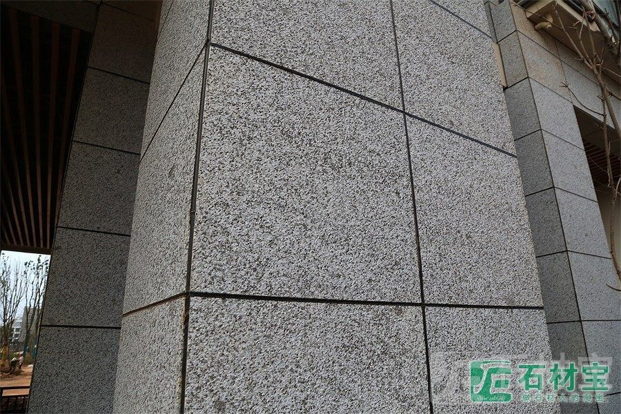 蓝水晶江西芝麻黑案例