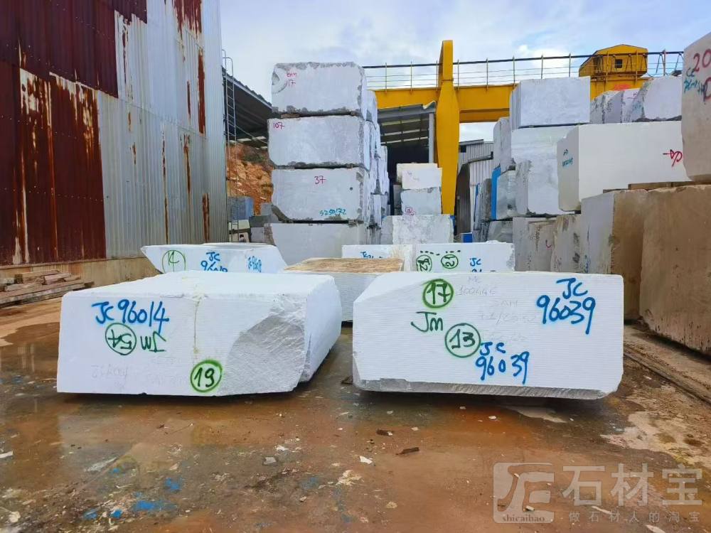卡拉拉白荒料
