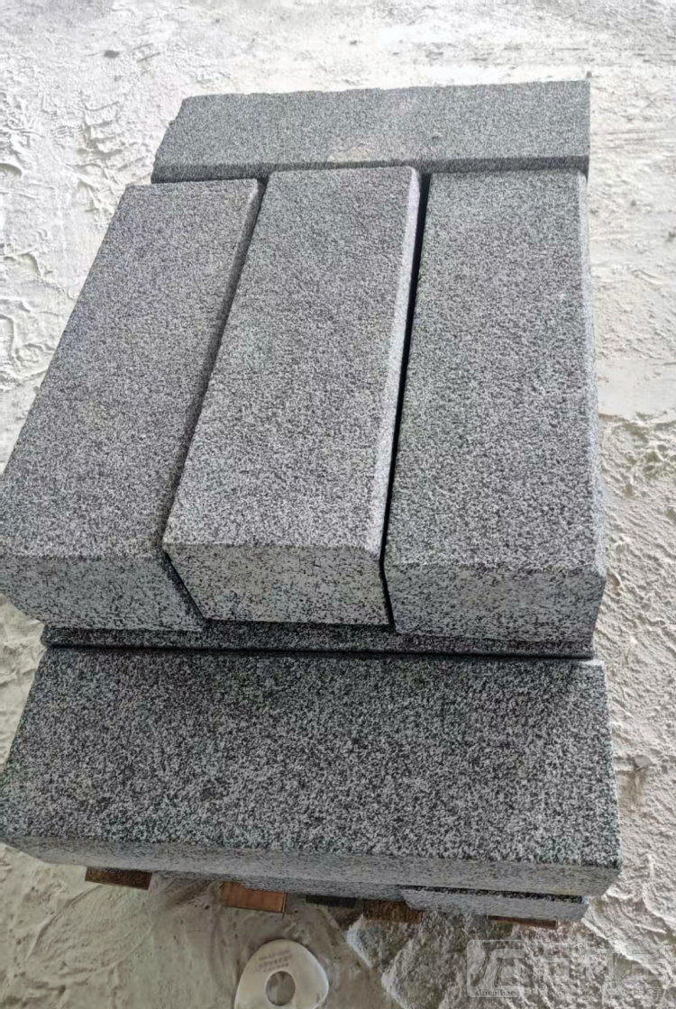 路沿石