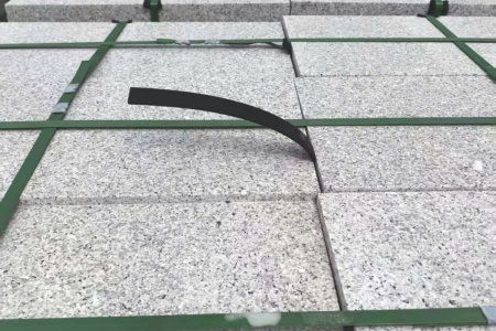 白锈石地铺石