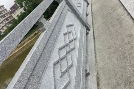 河边栏杆