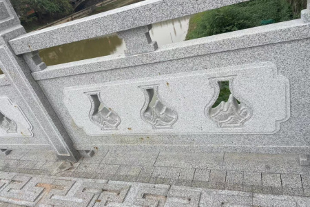 河边栏杆