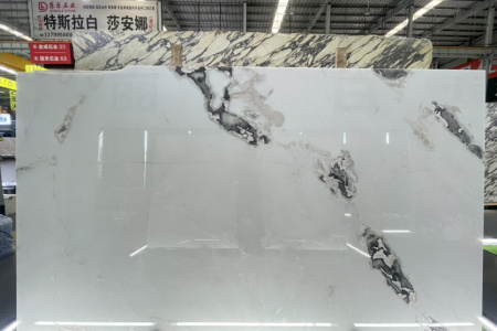 芬迪白