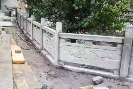 芝麻白栏杆