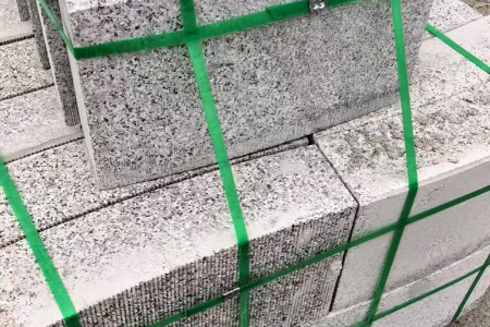 路沿石
