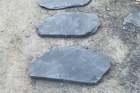 汀步石