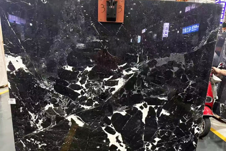 宝格丽黑