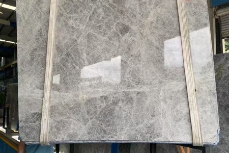 爱马仕灰浅蓝底