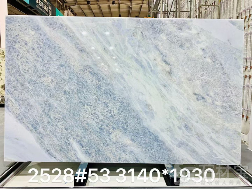 蓝水晶