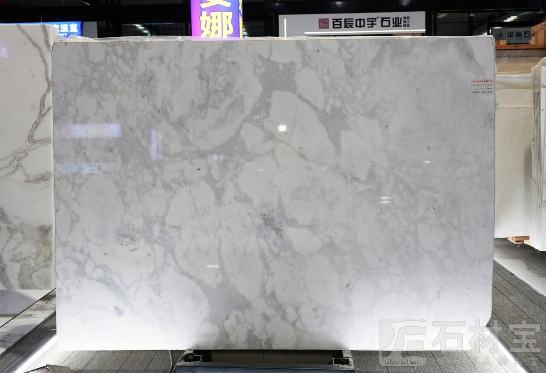 雪花白