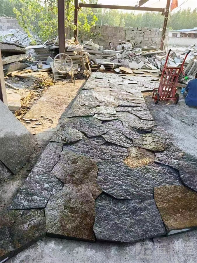 老石皮园路碎拼路