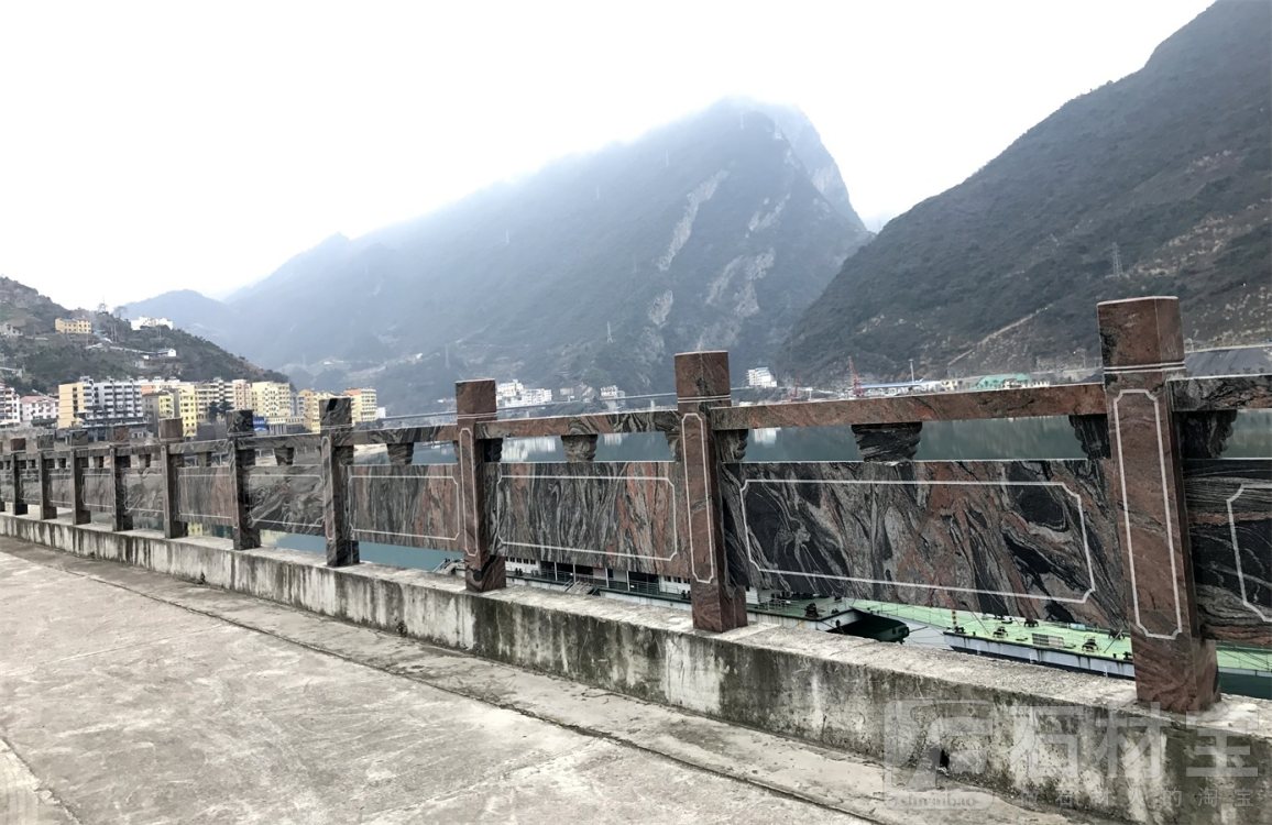 三峡红(幻彩红)栏杆