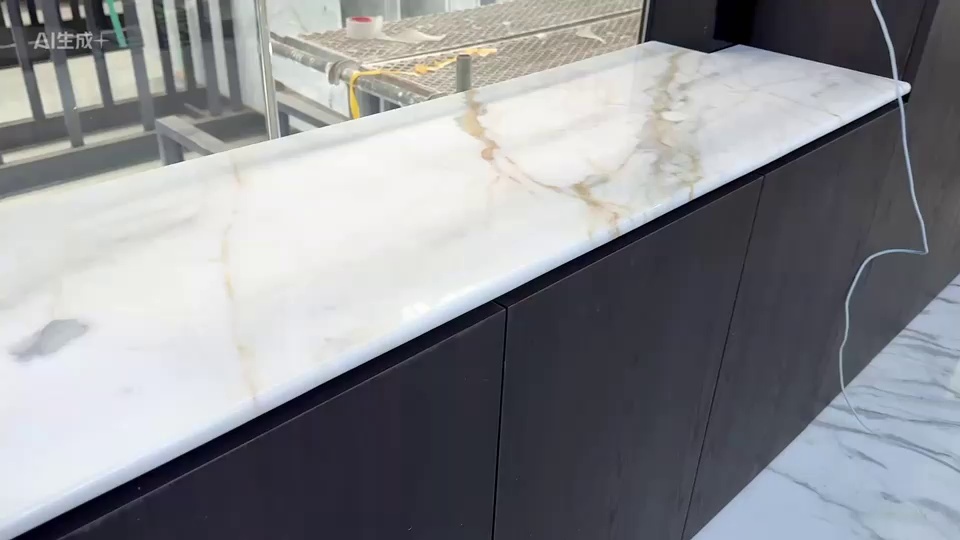 鱼肚金窗台
