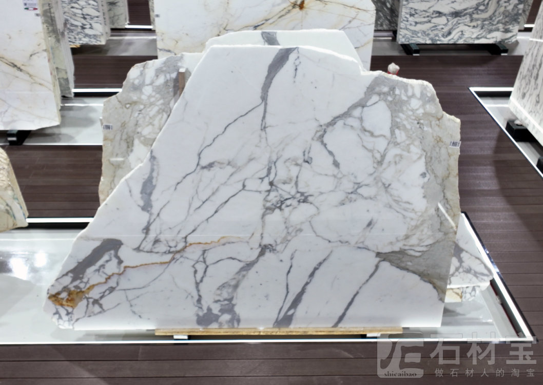 鱼肚白