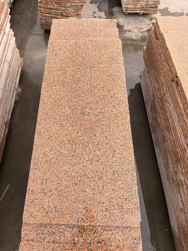 主营：新疆红/天山红/鄯善红/卡拉金麦/卡拉麦里金/棕钻/咖 啡钻 /世纪雅钻