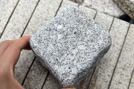 滚石