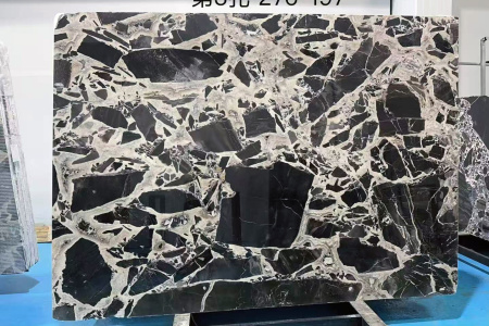 宝格丽黑
