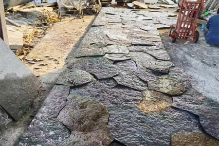 老石皮园路碎拼路