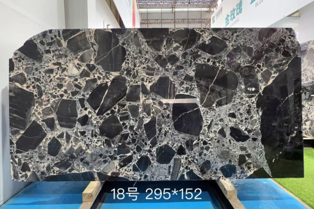 宝格丽黑