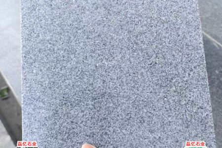 湖北633石材罗田芝麻灰烧面工程板