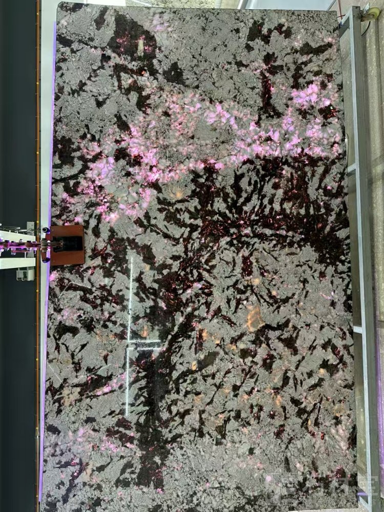 雪山，迎客松，发财树，金枝玉叶，麒麟送福