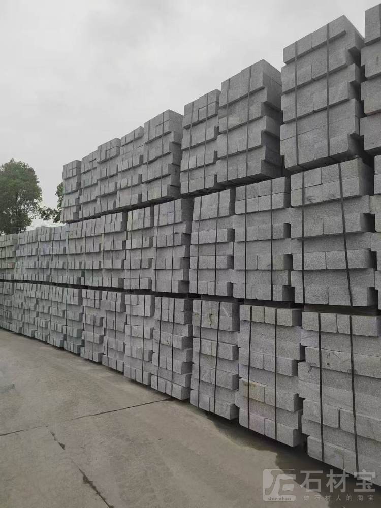 江西小金钻路沿石