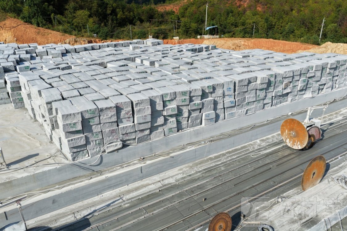 兴国芝麻灰荒料