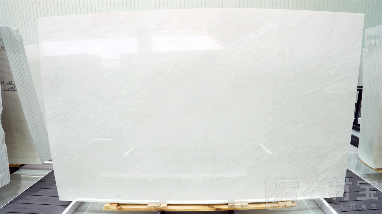 皇家白玉(芬迪白)