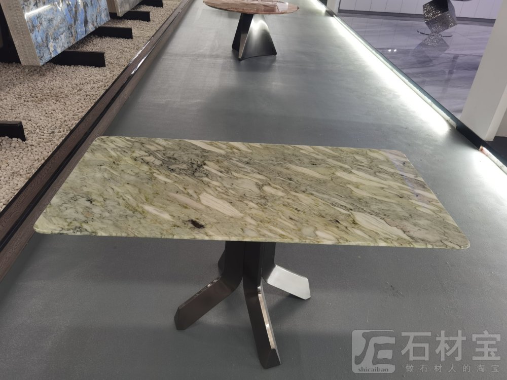 宝格丽绿