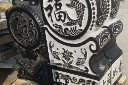 青石抱鼓石