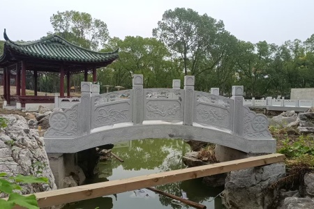 石栏杆 
