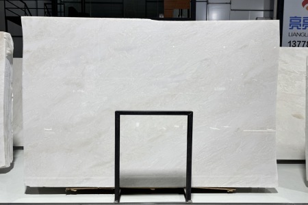 皇家白玉芬迪白雪花冰玉上新