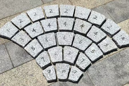 芝麻白冰裂纹马蹄石