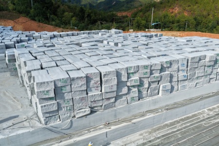 兴国芝麻灰荒料