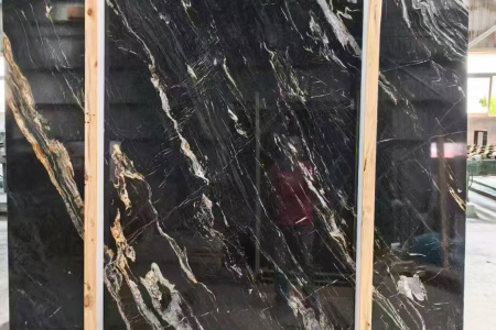 天川金(意大利)