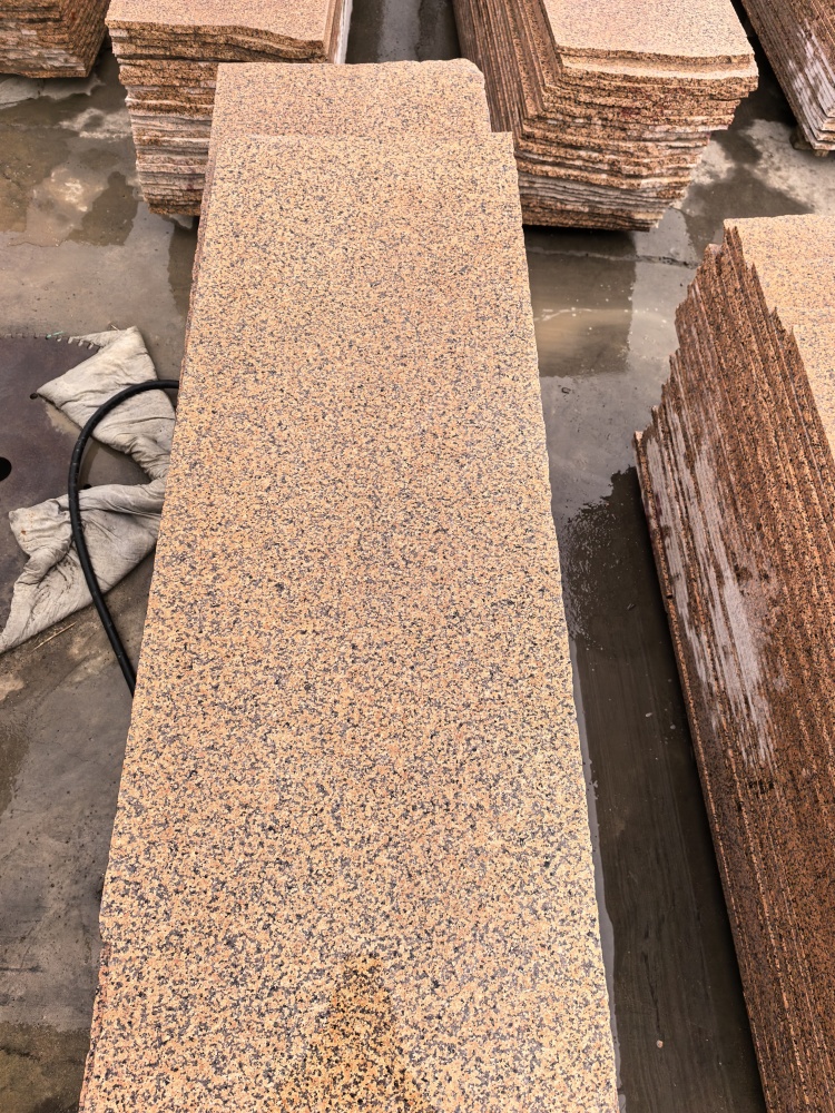 主营：新疆红/天山红/鄯善红/卡拉金麦/卡拉麦里金/棕钻/咖 啡钻 /世纪雅钻