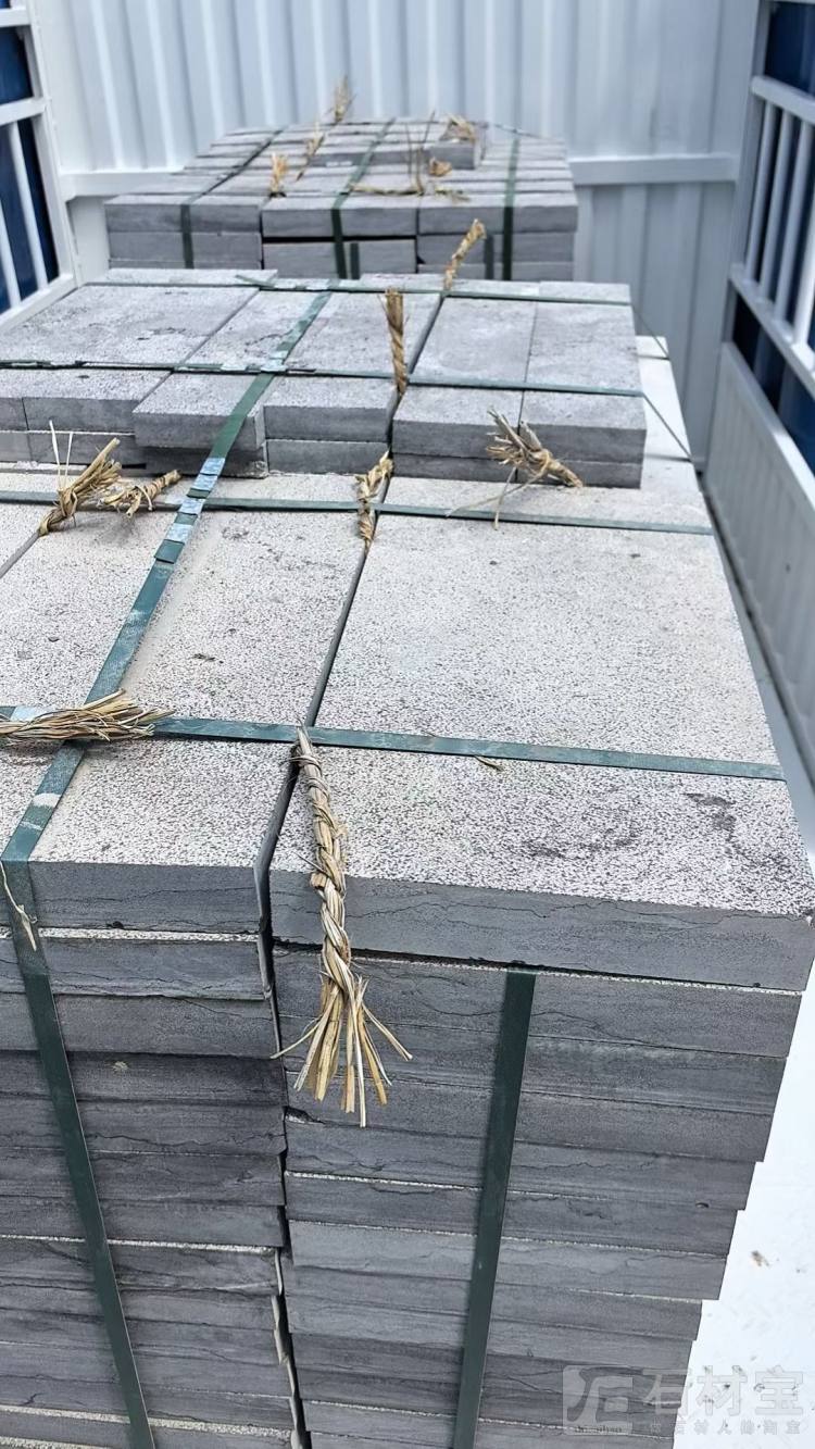 青石板