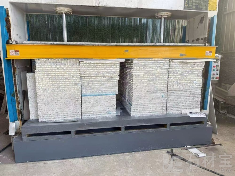 随州白麻铝蜂窝复合板