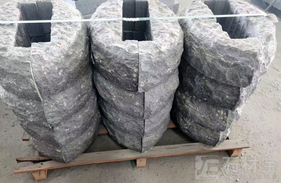 柬埔寨黑垒墙石