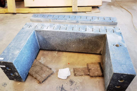 柬埔寨黑精密仪器底座