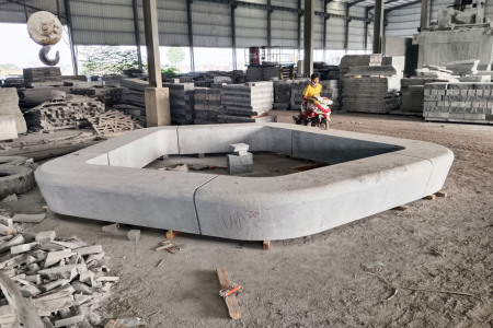 柬埔寨黑公园坐凳