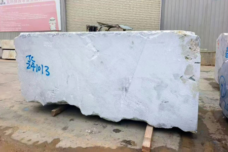 细纹雪花白荒料