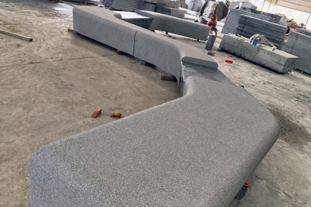 柬埔寨黑公园坐凳