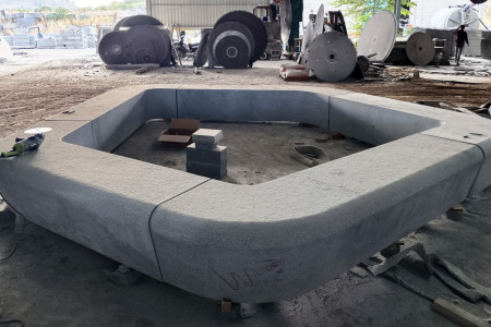 柬埔寨黑公园坐凳