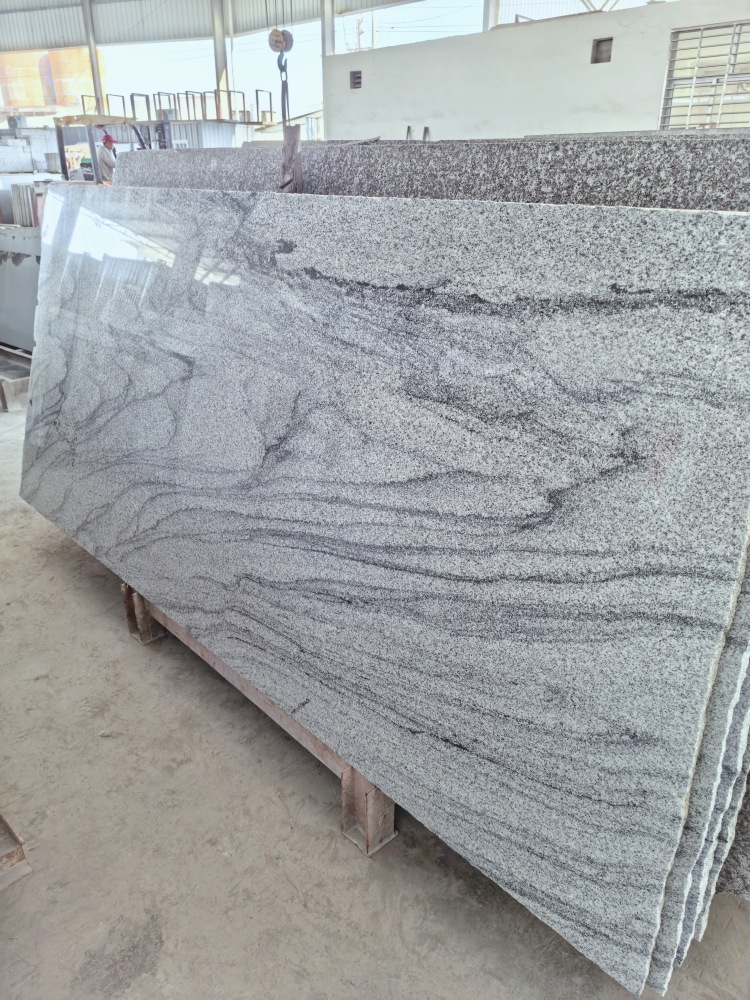 威斯康白（维斯康白）