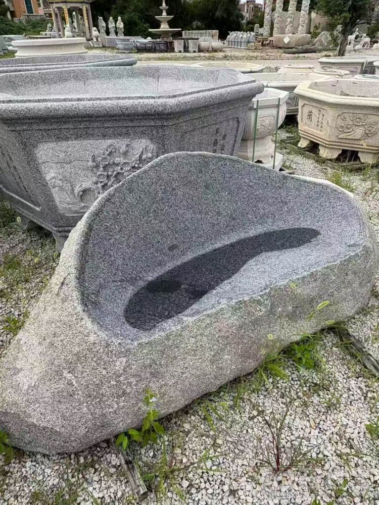 芝麻黑园林石凳